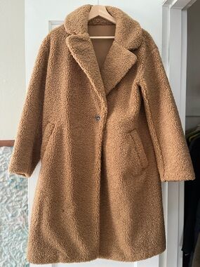 Uniqlo Camel Teddy Coat - Single-Button Plush Outerwear
